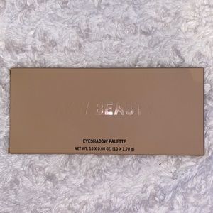 KKW beauty by Kim Kardashian classic pallet